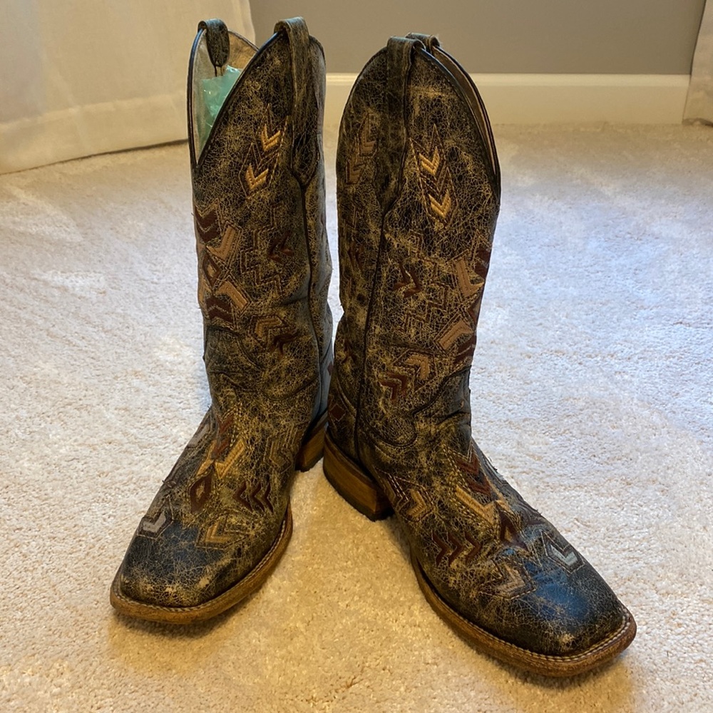 Circle G boots by Corral